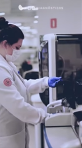 Profissional de laboratório DB Diagnósticos