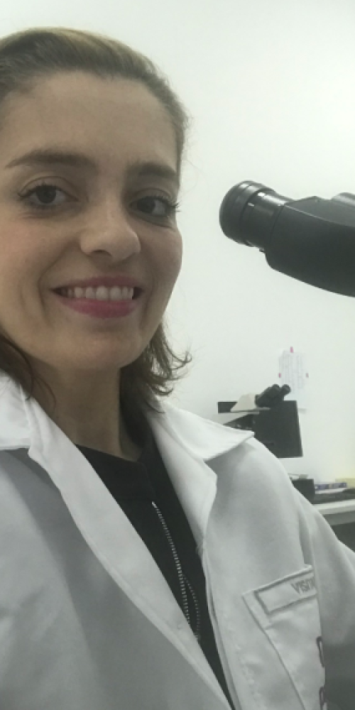 Dra. Fernanda Ferreira de Caires