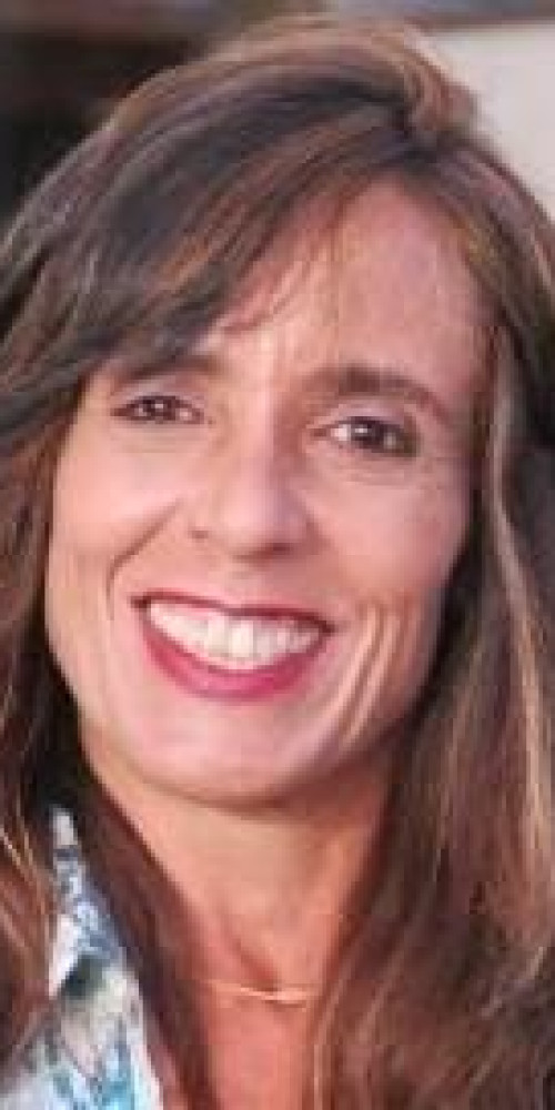 Dra. Giovana Moutinho Vilela