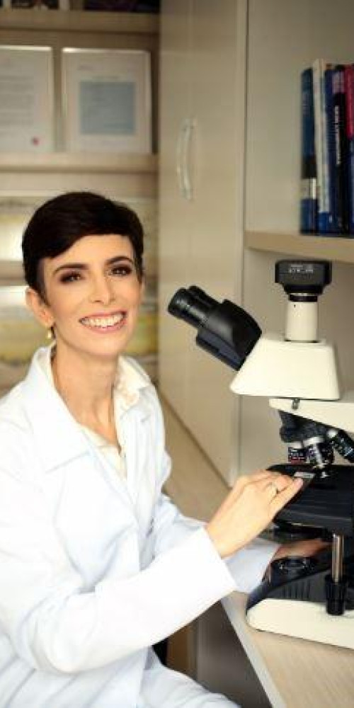 Dra. Juliana Elizabeth Jung